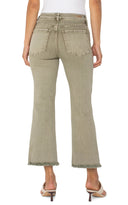 Women’s Cropped Flare Jeans – Stylish Frayed Hem Detail