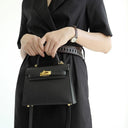 Elegant Black Leather Handbag – Classic Luxury Women’s Tote